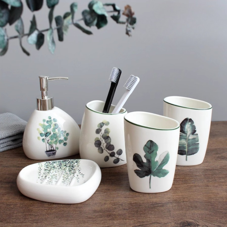 Zara Home Bathroom Set - مجموعة ملحقات الحمام من السيراميك الأبيض
