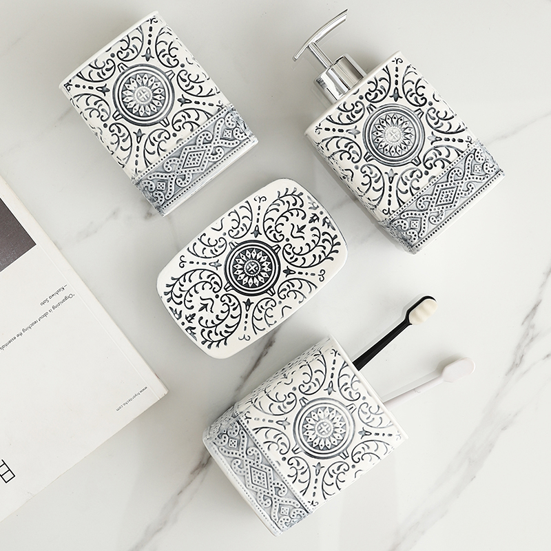 طقم زجاجات حمام سيراميك ، زجاج - مراجعة Zara Home Bathroom Set وسعره