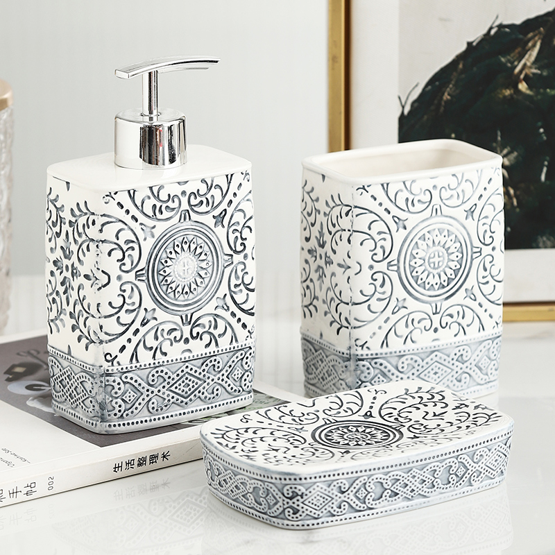 طقم زجاجات حمام سيراميك ، زجاج - مراجعة Zara Home Bathroom Set وسعره