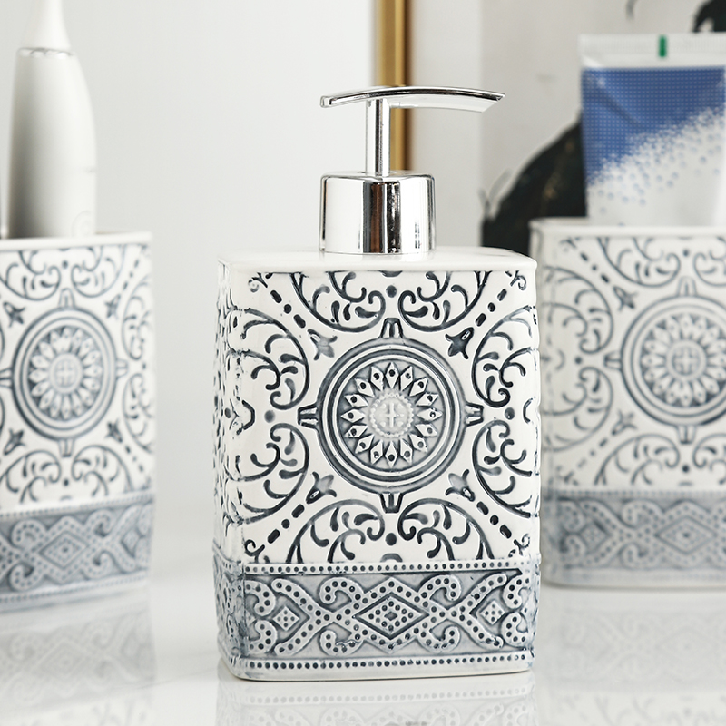 طقم زجاجات حمام سيراميك ، زجاج - مراجعة Zara Home Bathroom Set وسعره