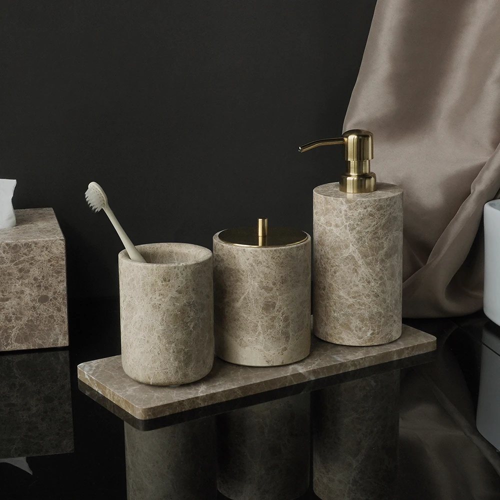 طقم إكسسوارات حمام من رخام إمب - مراجعة Zara Home Bathroom Set وسعره