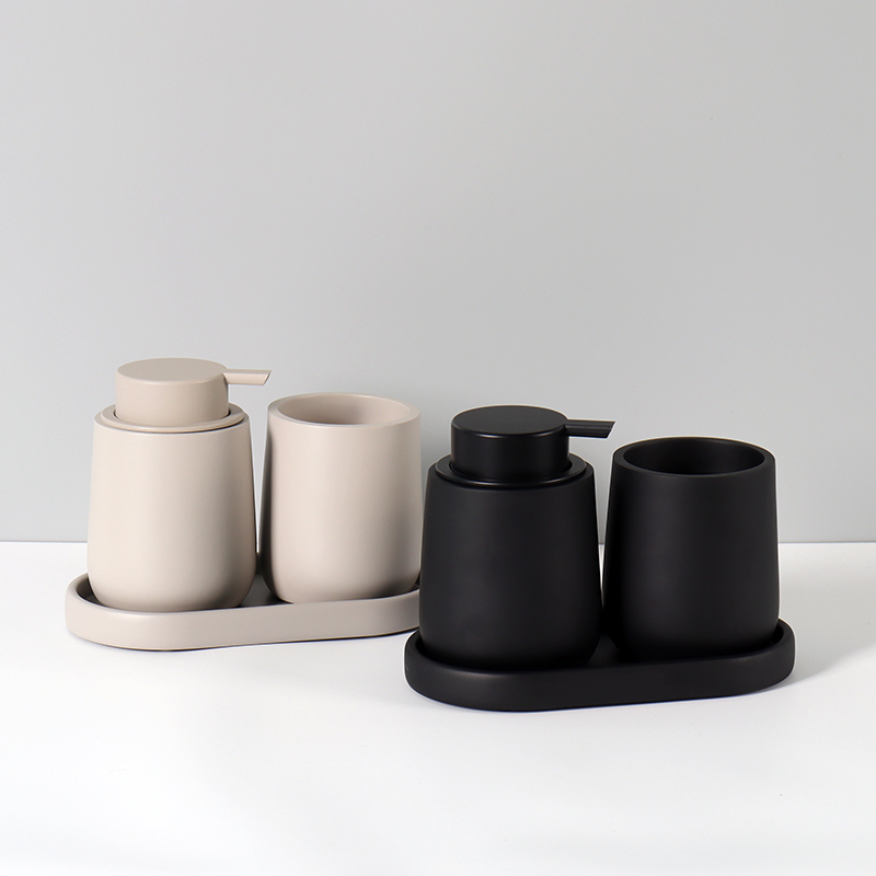 مجموعة ملحقات حمام من 3 قطع من - مراجعة Zara Home Bathroom Set وسعره