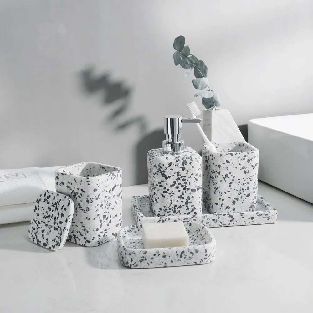 موزع الصابون الحجري الطبيعي اك - مراجعة Zara Home Bathroom Set وسعره