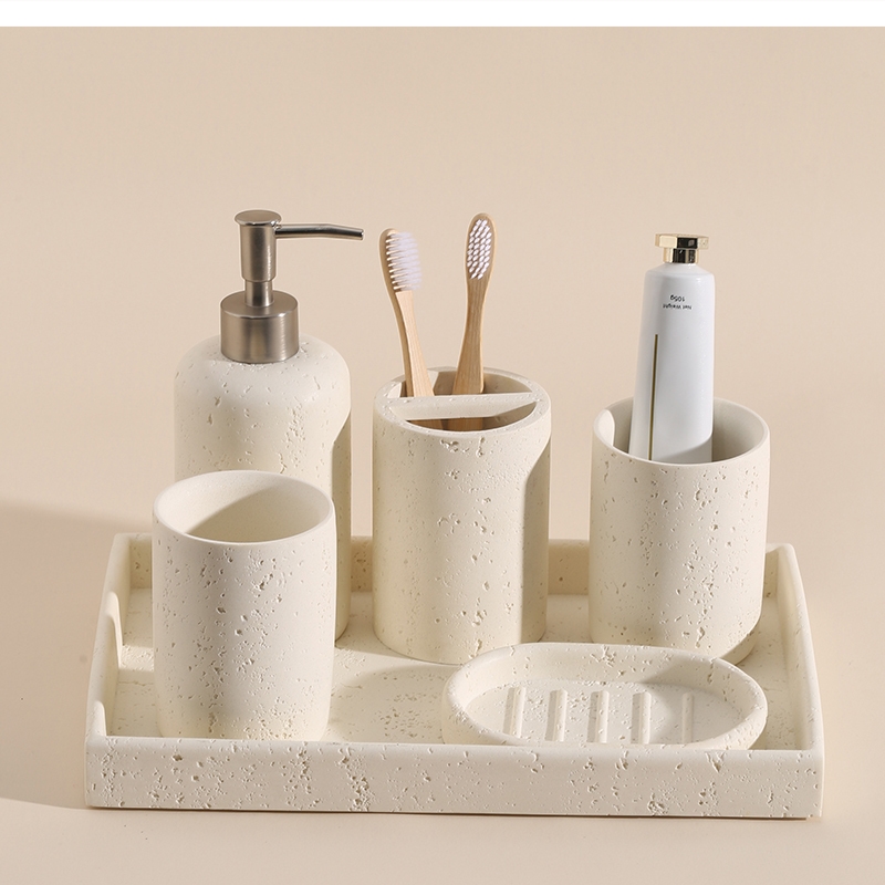 مجموعة الحمام المنزلي الأوروبي - مراجعة Zara Home Bathroom Set وسعره