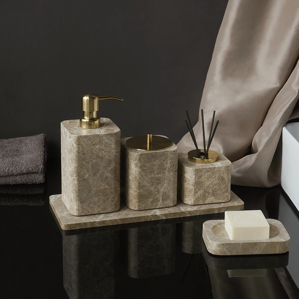 طقم إكسسوارات حمام من رخام إمب - مراجعة Zara Home Bathroom Set وسعره